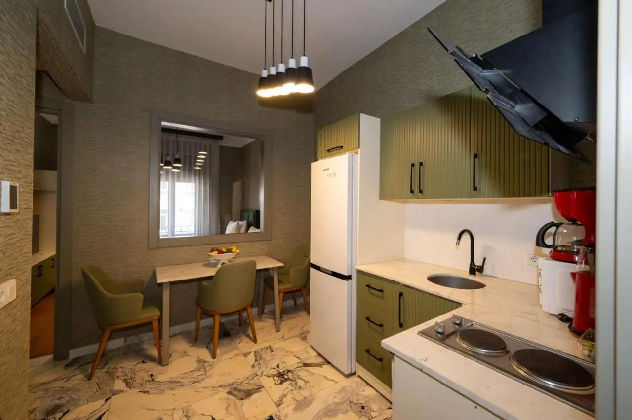 Monev Suites Hotel