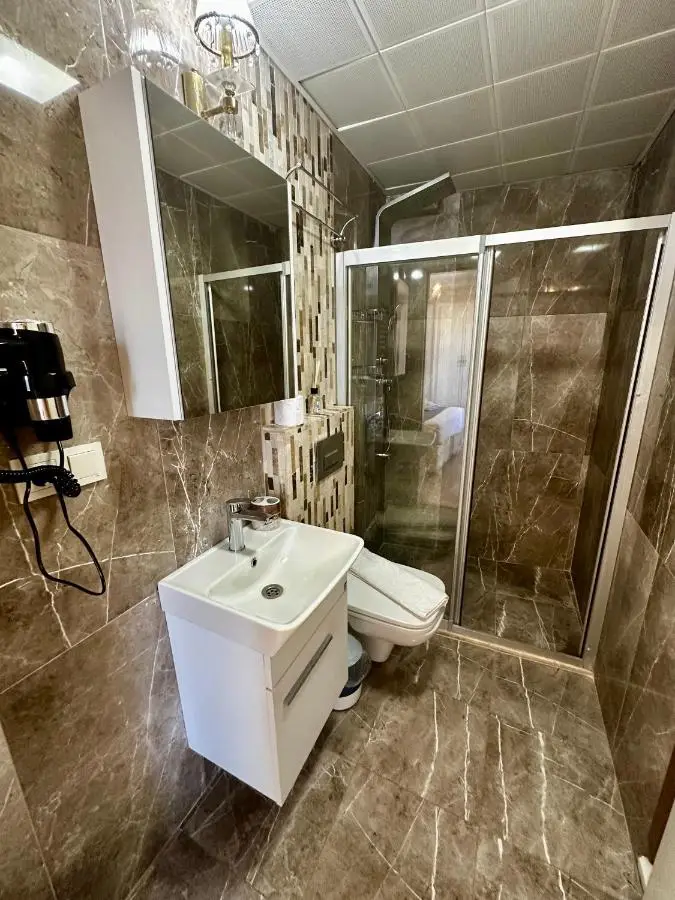 LElLl HAGİA SOFİA OTEL