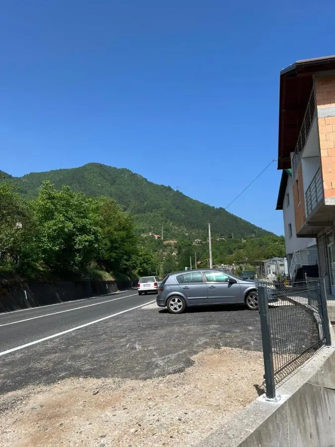 S&R Lake View Hostel