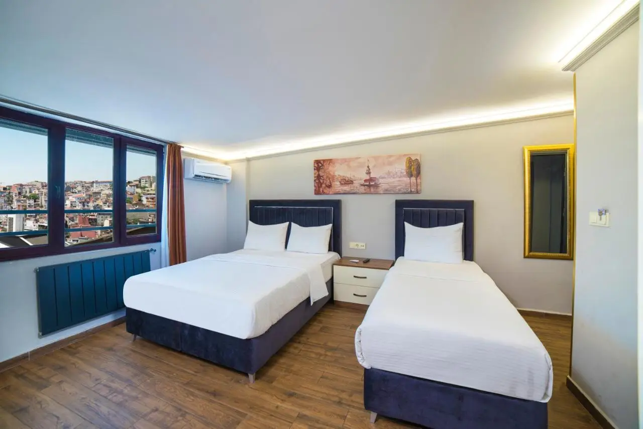 Zendy Suite Hotel