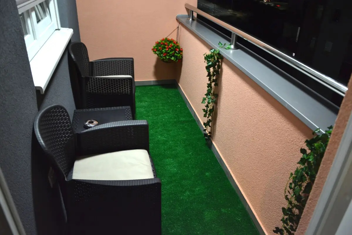 Beautiful Artistic Apartment with  free parking