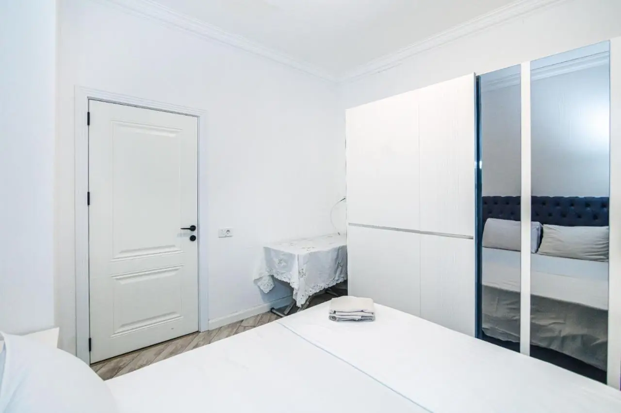 Nizami Street New Apartment Mojo