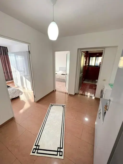 Scanderbeg Square 2BR APT