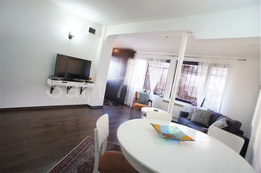 Retreat@Peaceful Flat- FREE PARKING ON PREMISES!