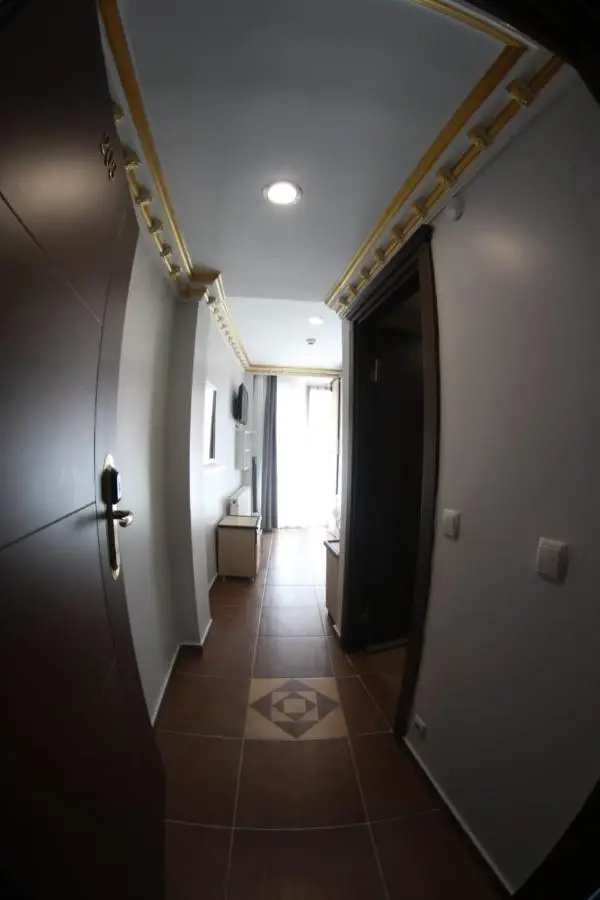 Ares Hotel