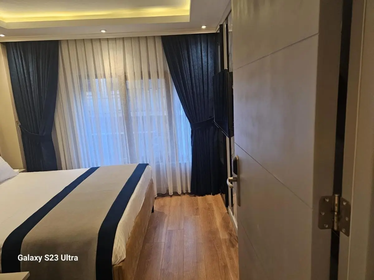 Regency World Hotel