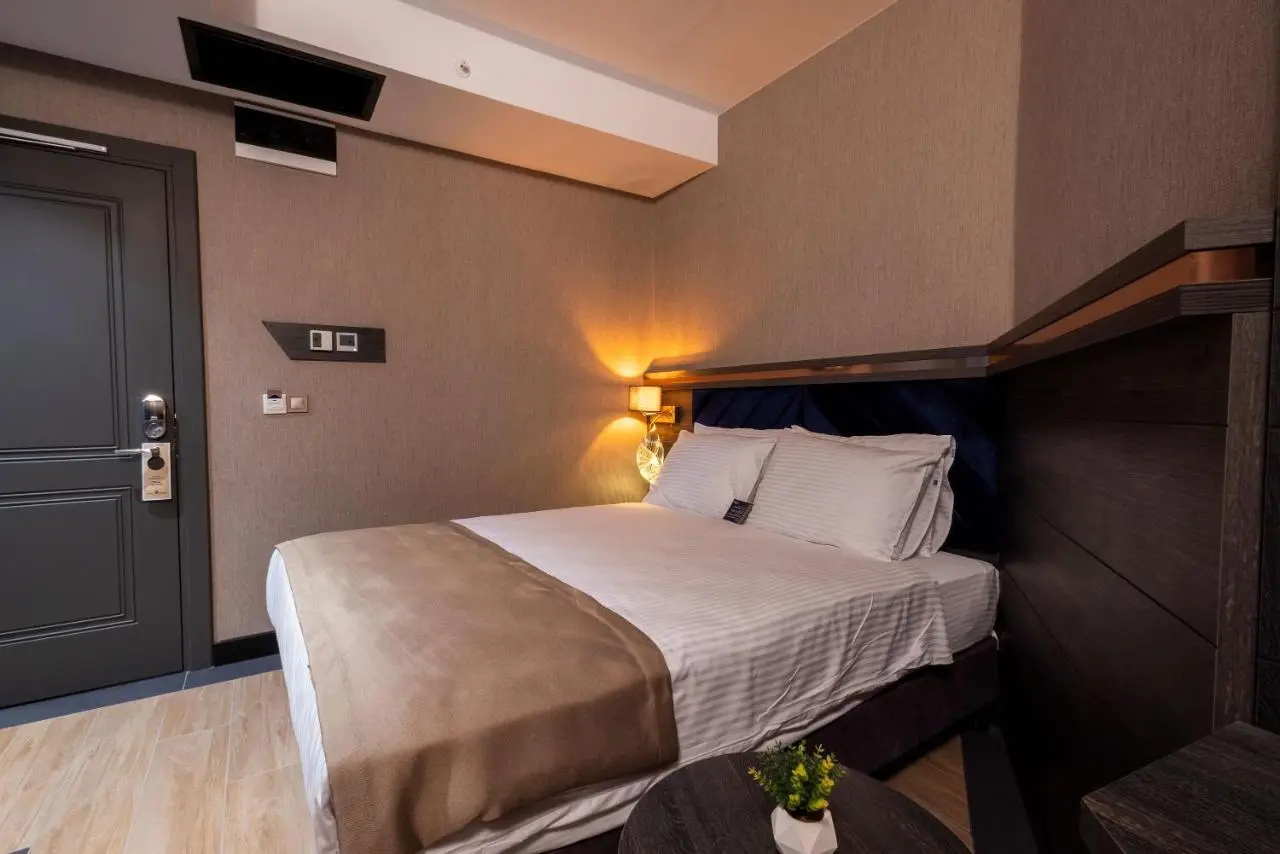 WestDoor Hotel