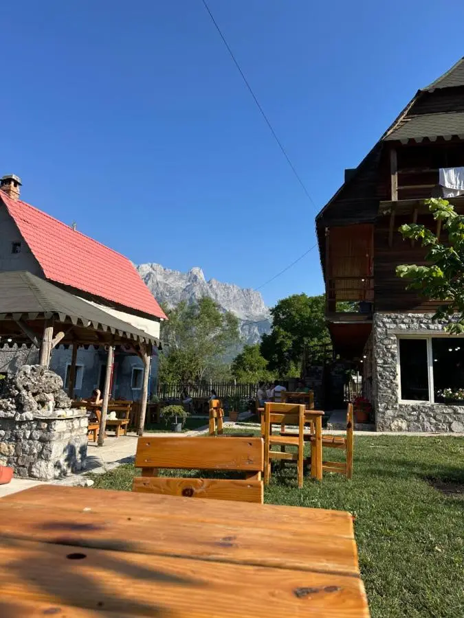 Bujtina Vellezerit Grrela