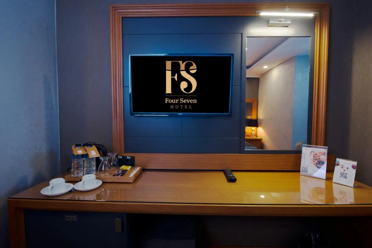 FOUR SEVEN HOTEL