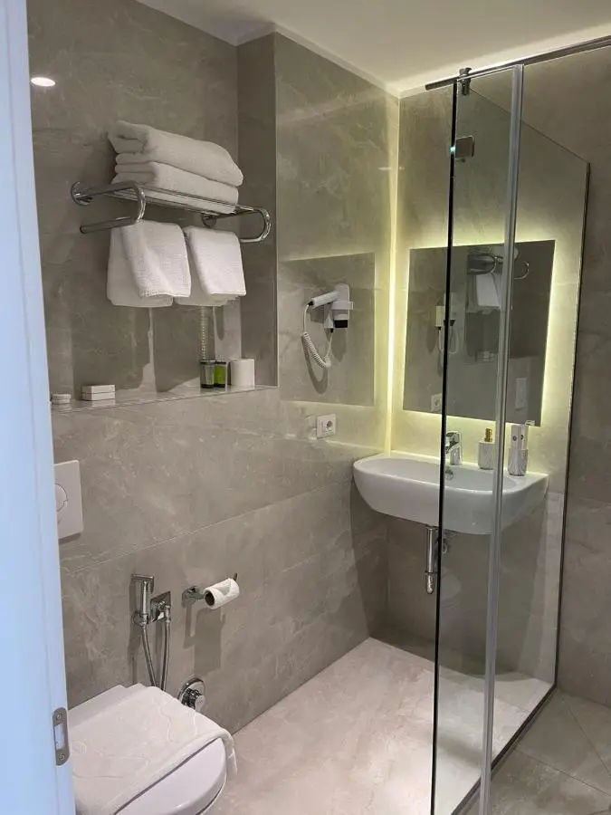 Light Hotel