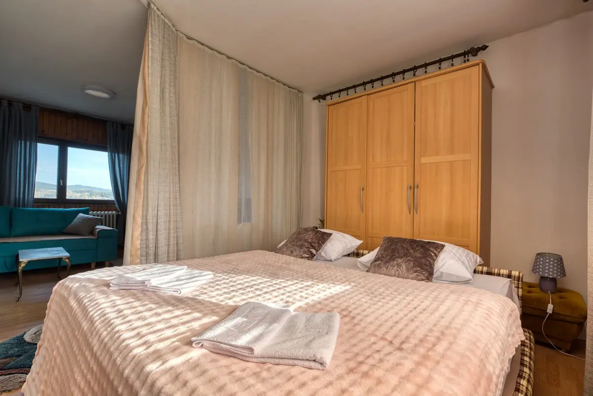 Apartment 110 m2 * 4 bedrooms * up to 13 people