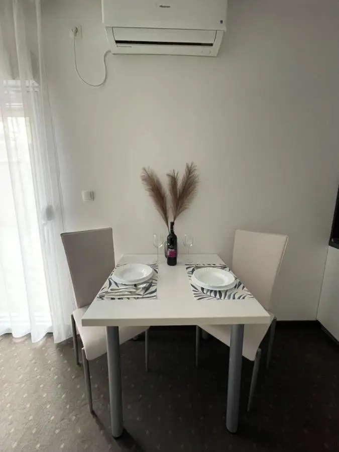 Apartments & Rooms Villa Zaad FREE PRIVATE PARKING