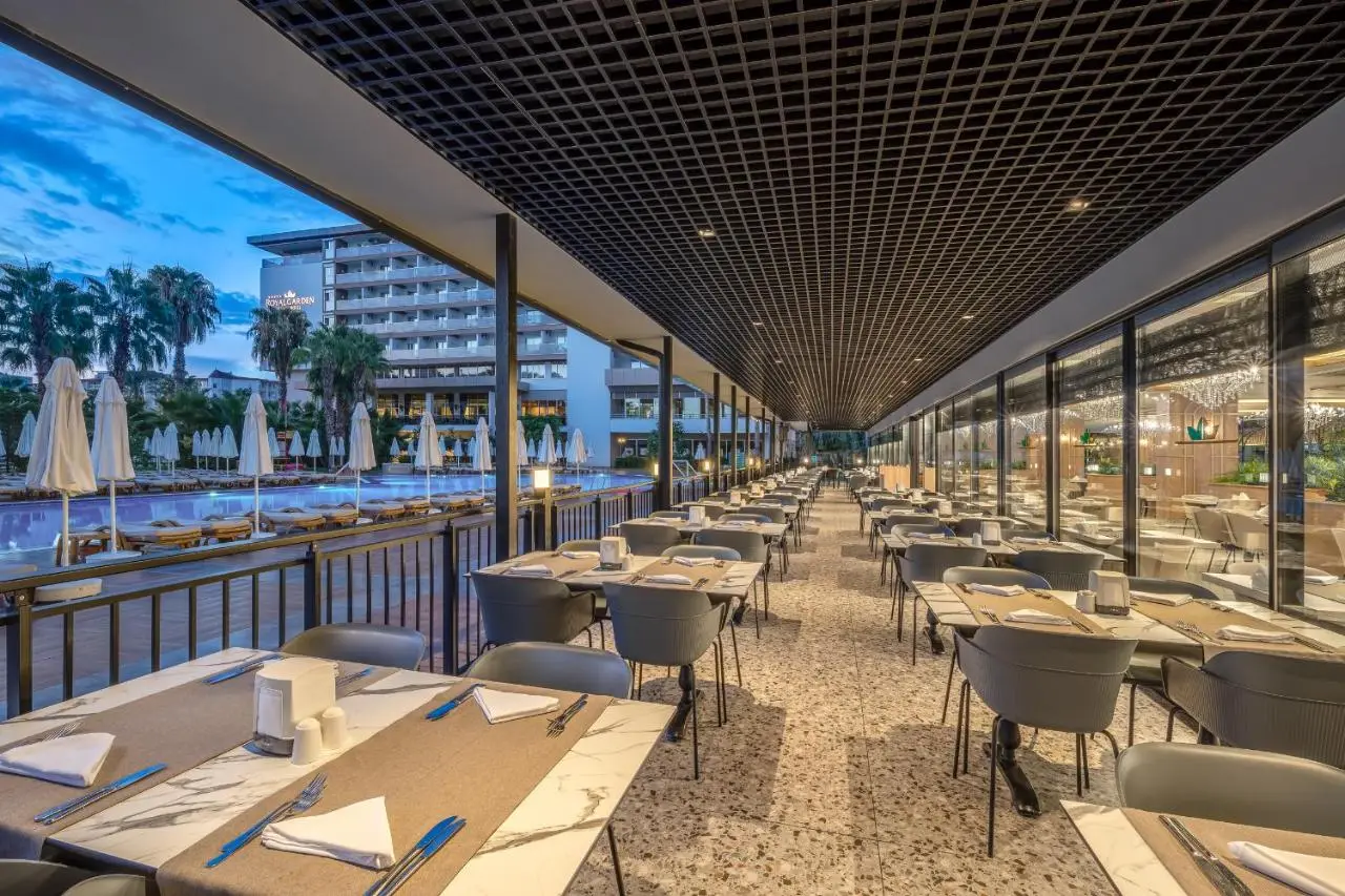 Royal Garden Beach Hotel