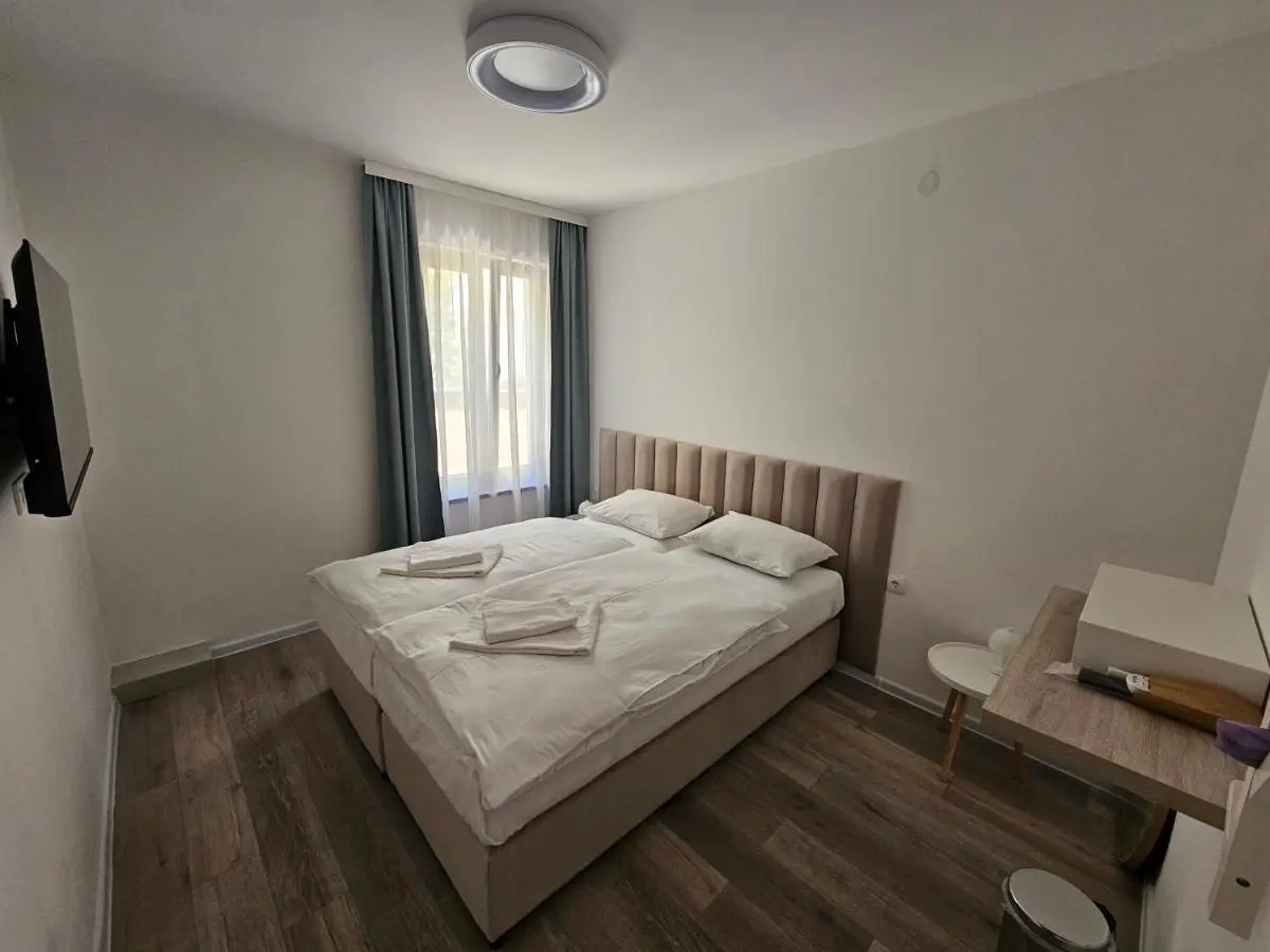 Riverside Residence