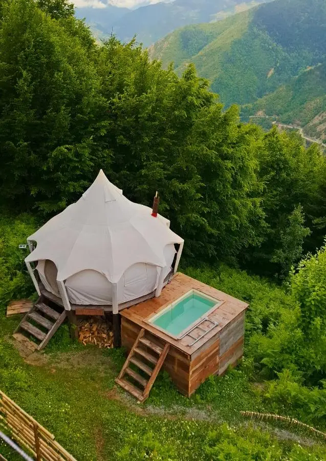 Glamping Tago