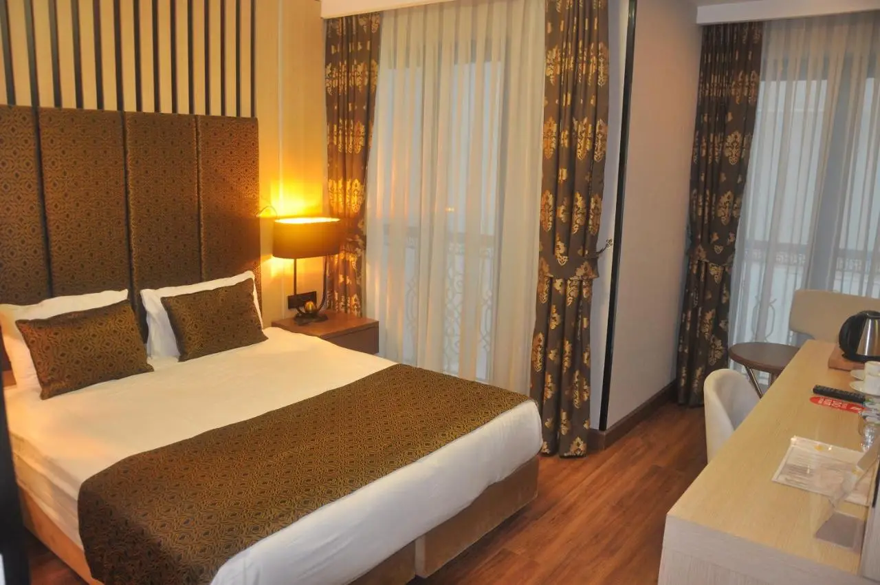 Pell Palace Hotel & SPA