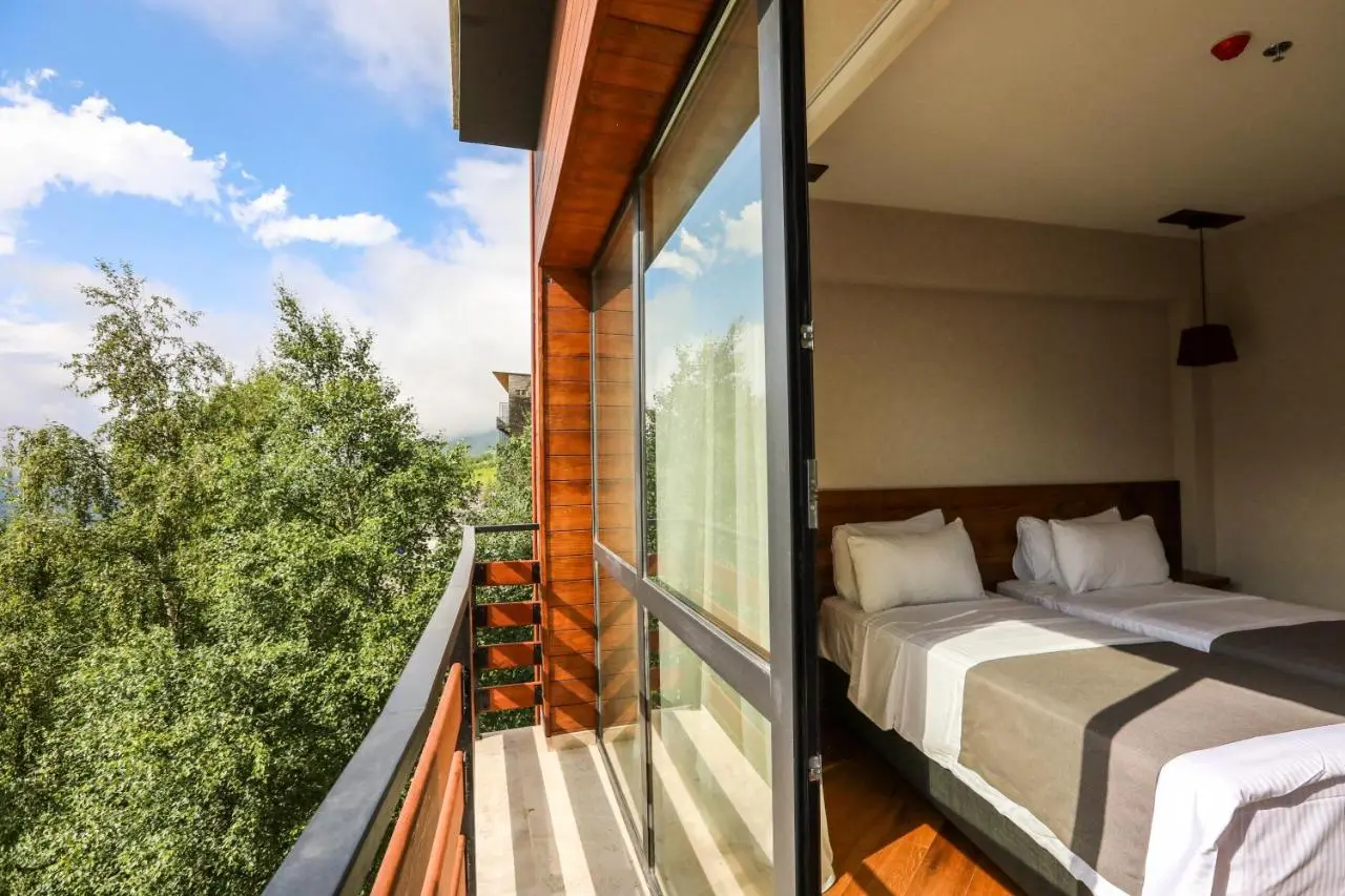 Lens Design Hotel