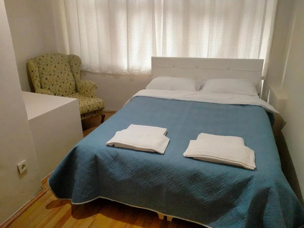 2 bedrooms central area located appartment 1floor