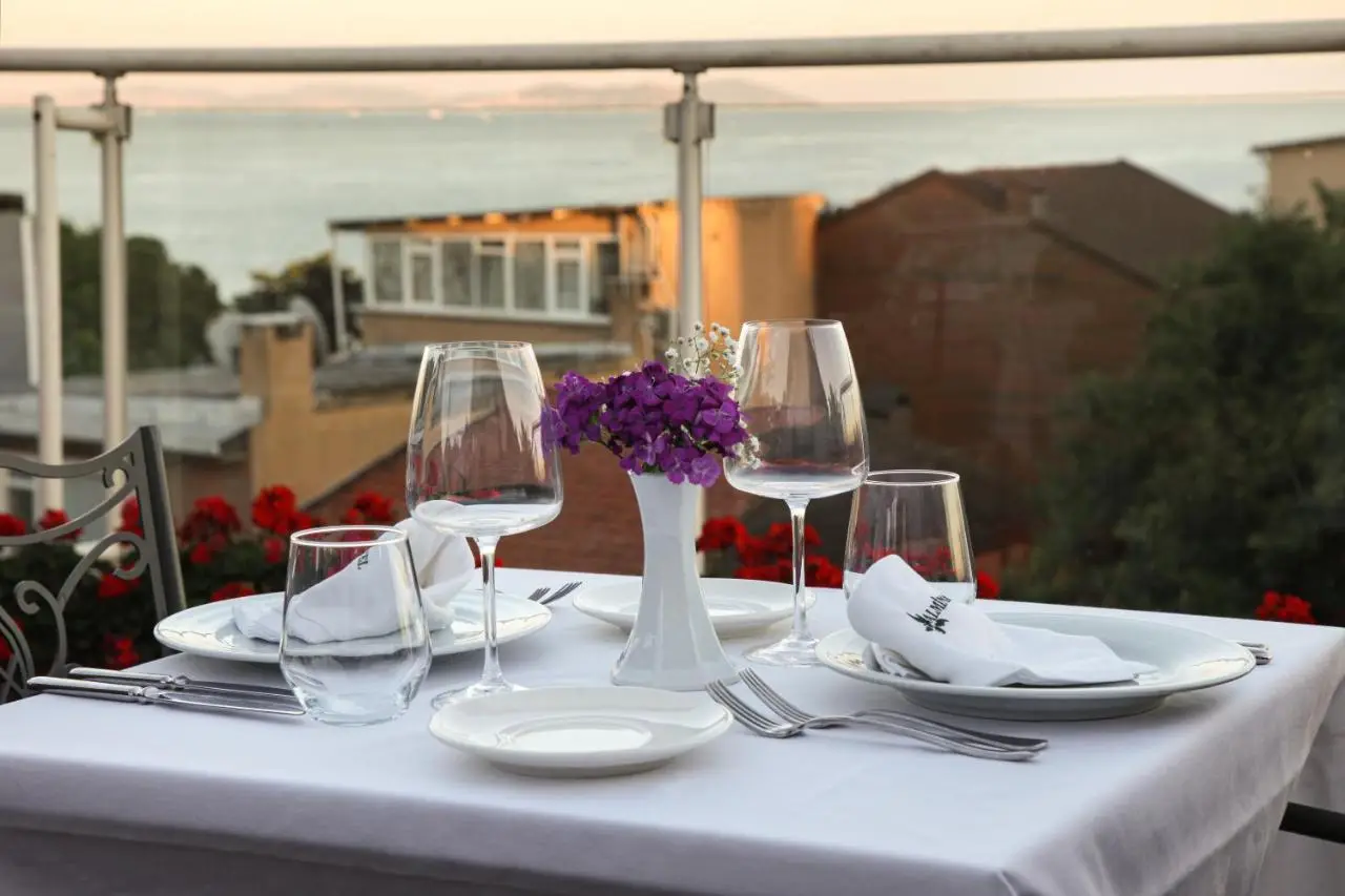 Almina Guest House