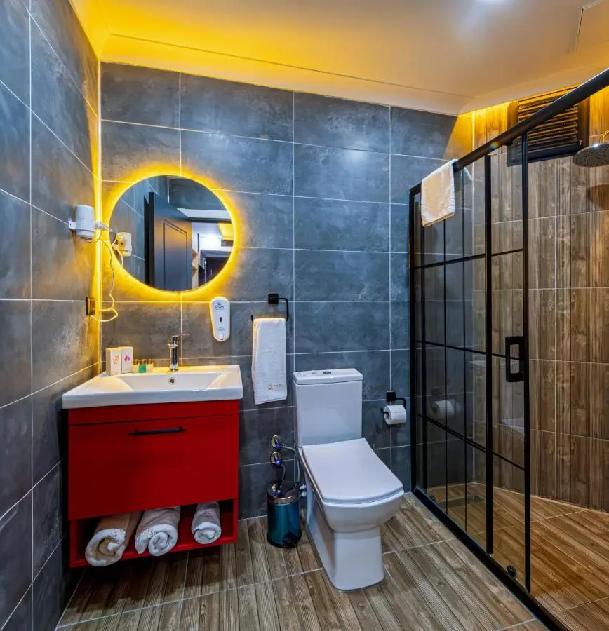 Viv City Hotel
