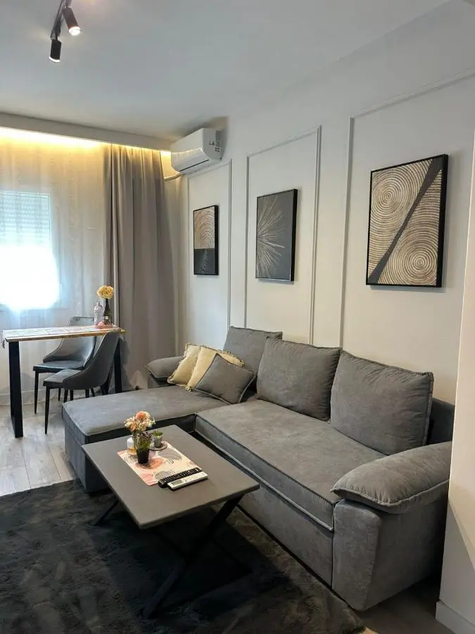CastleView Suites