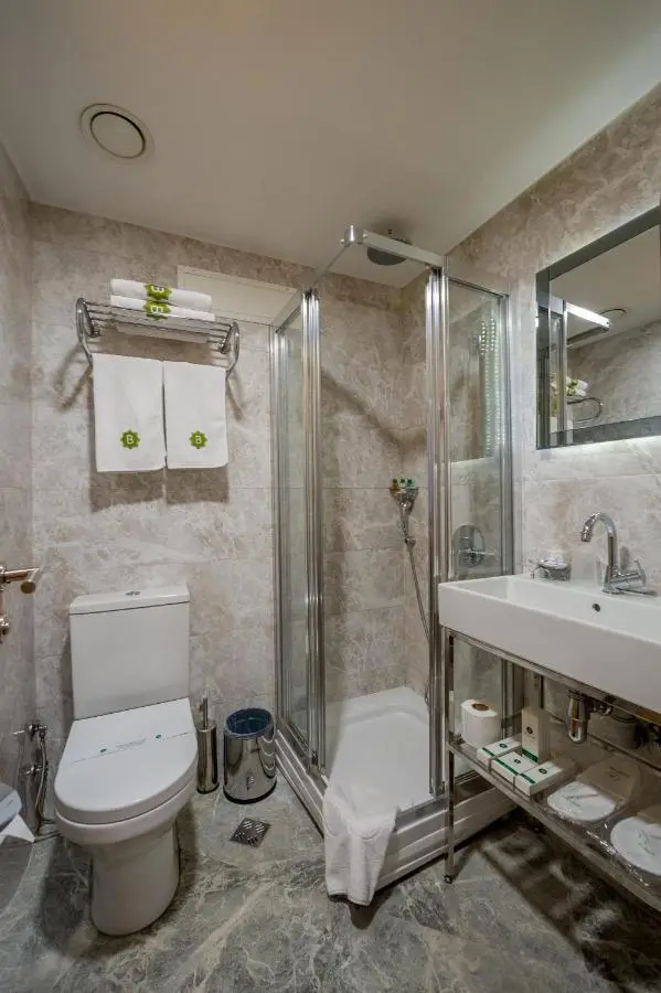Bizim Hotel