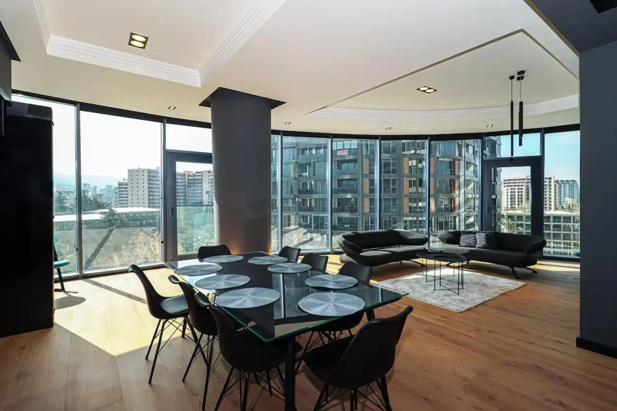 Luxurious 2BR Apartment at King David - By Wehost