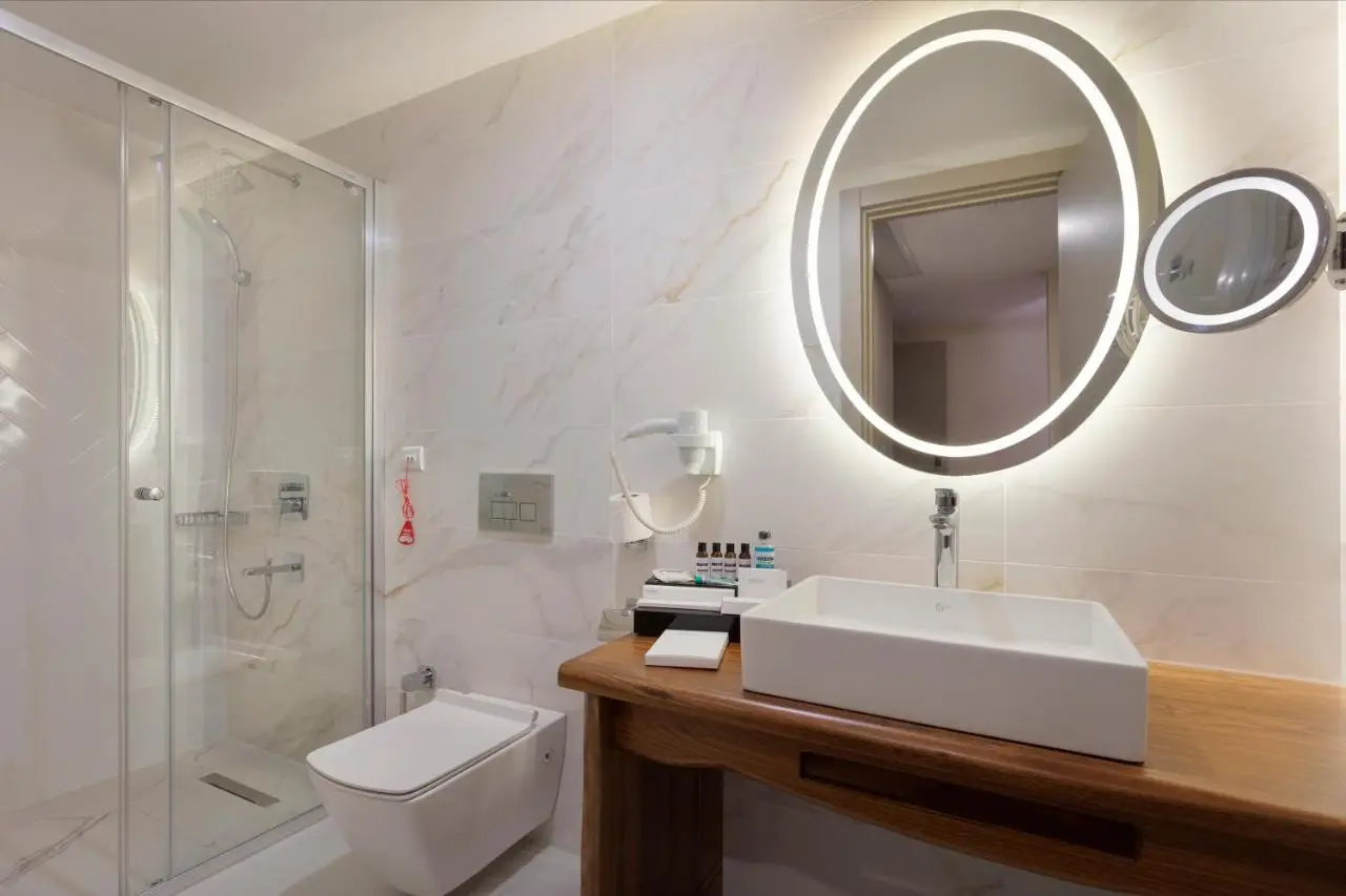 İzz Hotel Koşuyolu