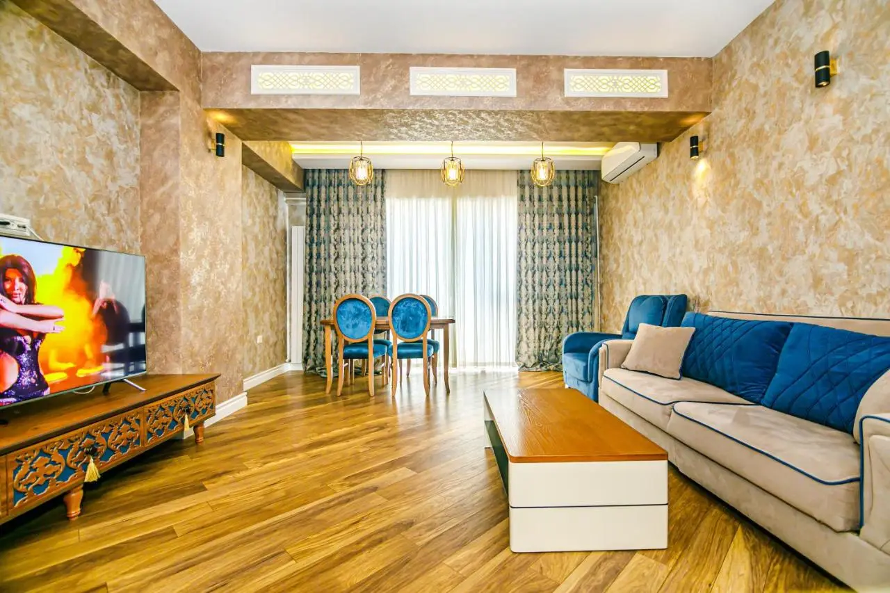 CRYSTAL Luxury Apartment on BAKU
