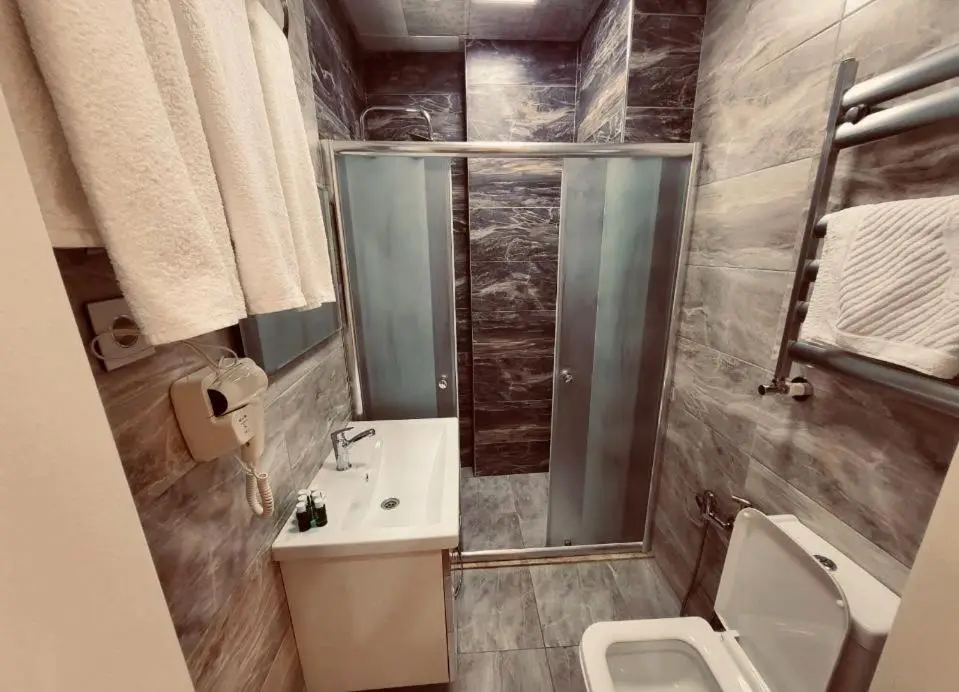 Venera-Madinah-ZamZam Halal Hotels Group