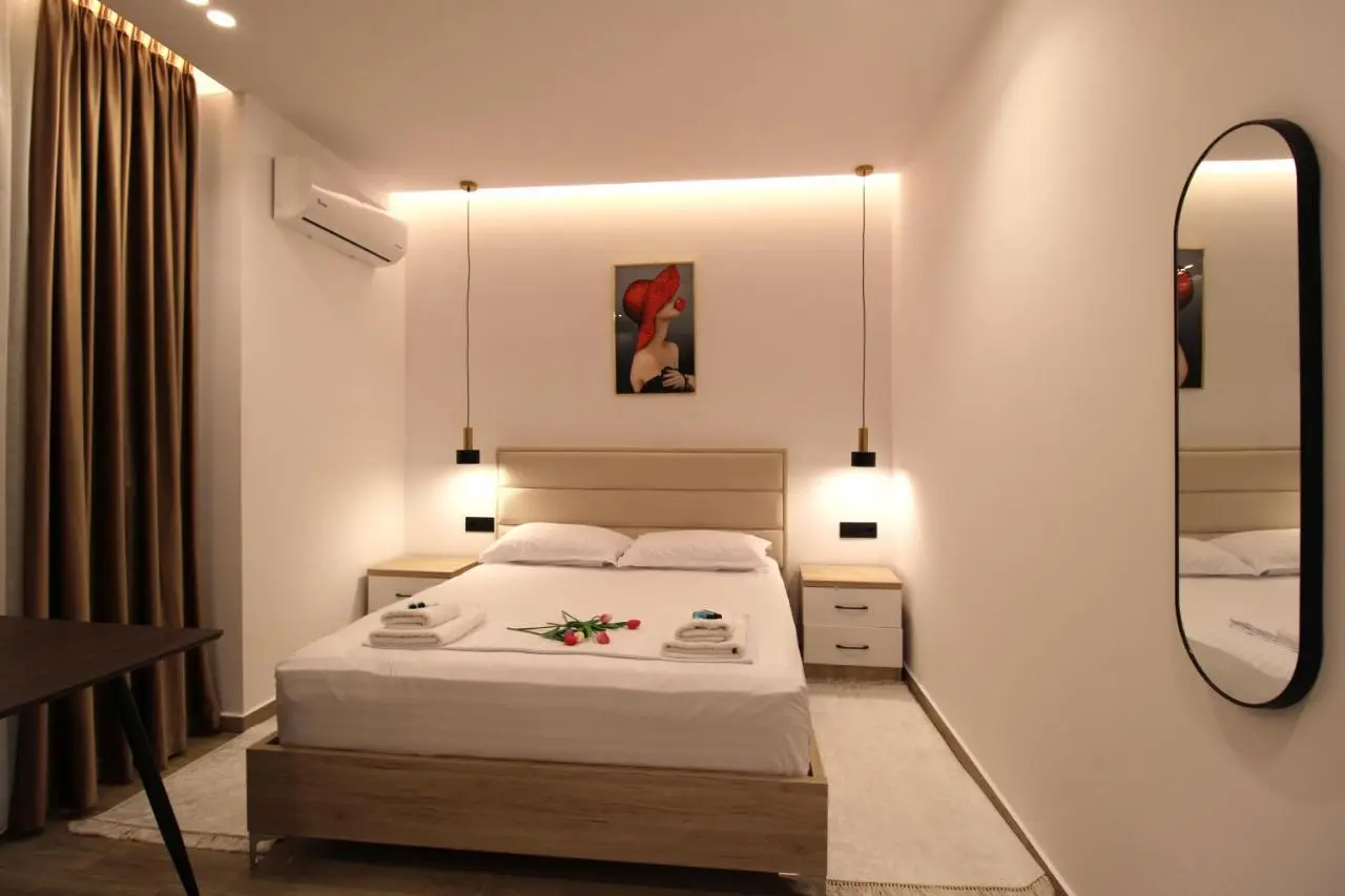Sarande Luxury Central apartment Reni Risi