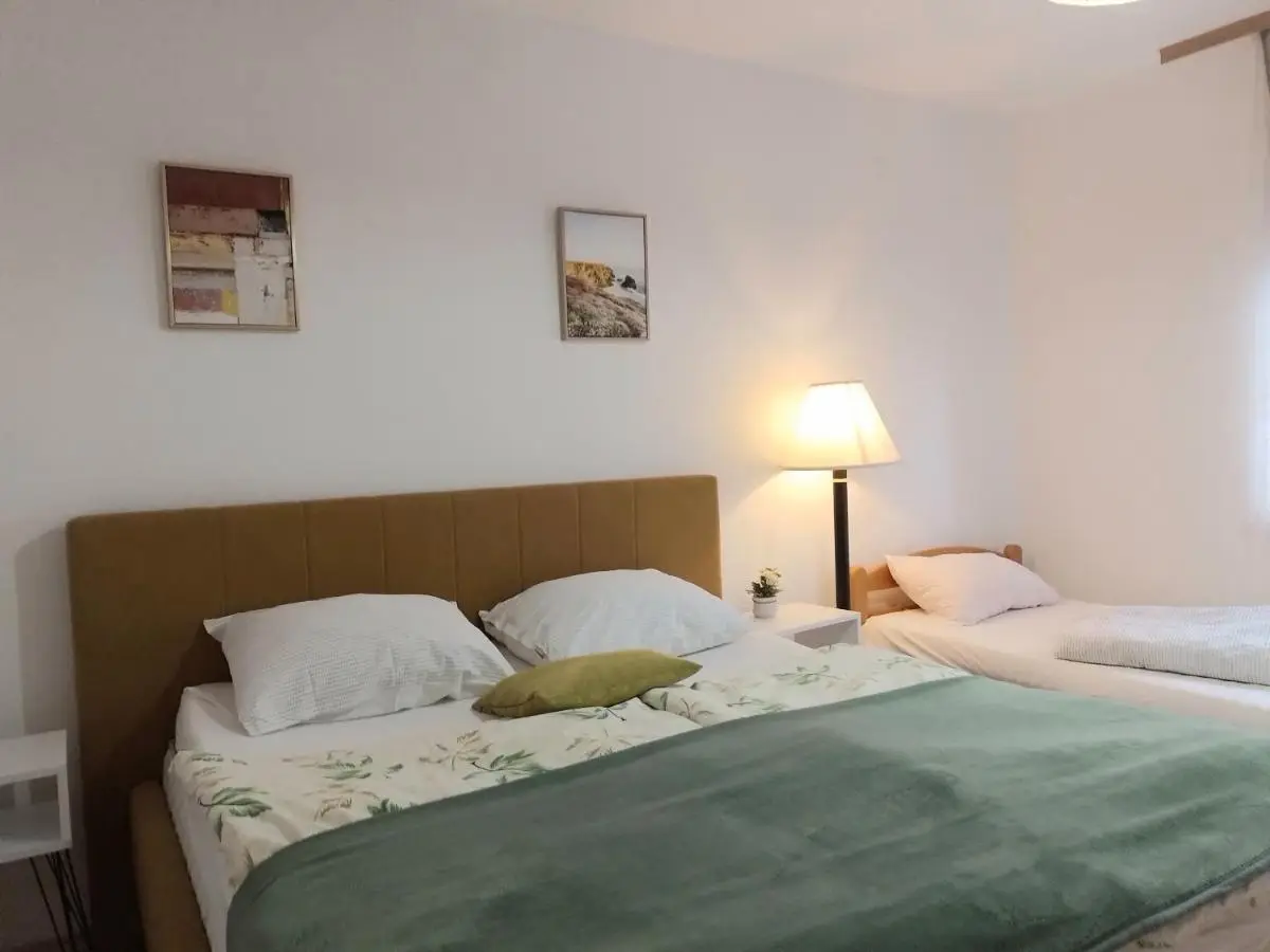 Guesthouse Sanja - Apartments 212