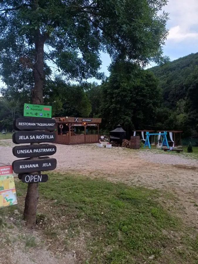 AutoCamp Aqualand