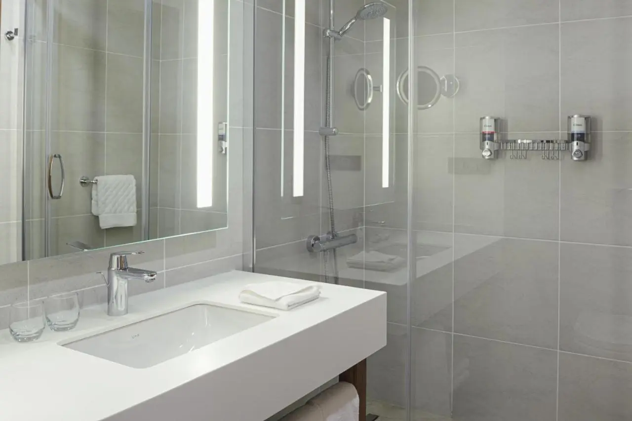 Bof Hotels Business