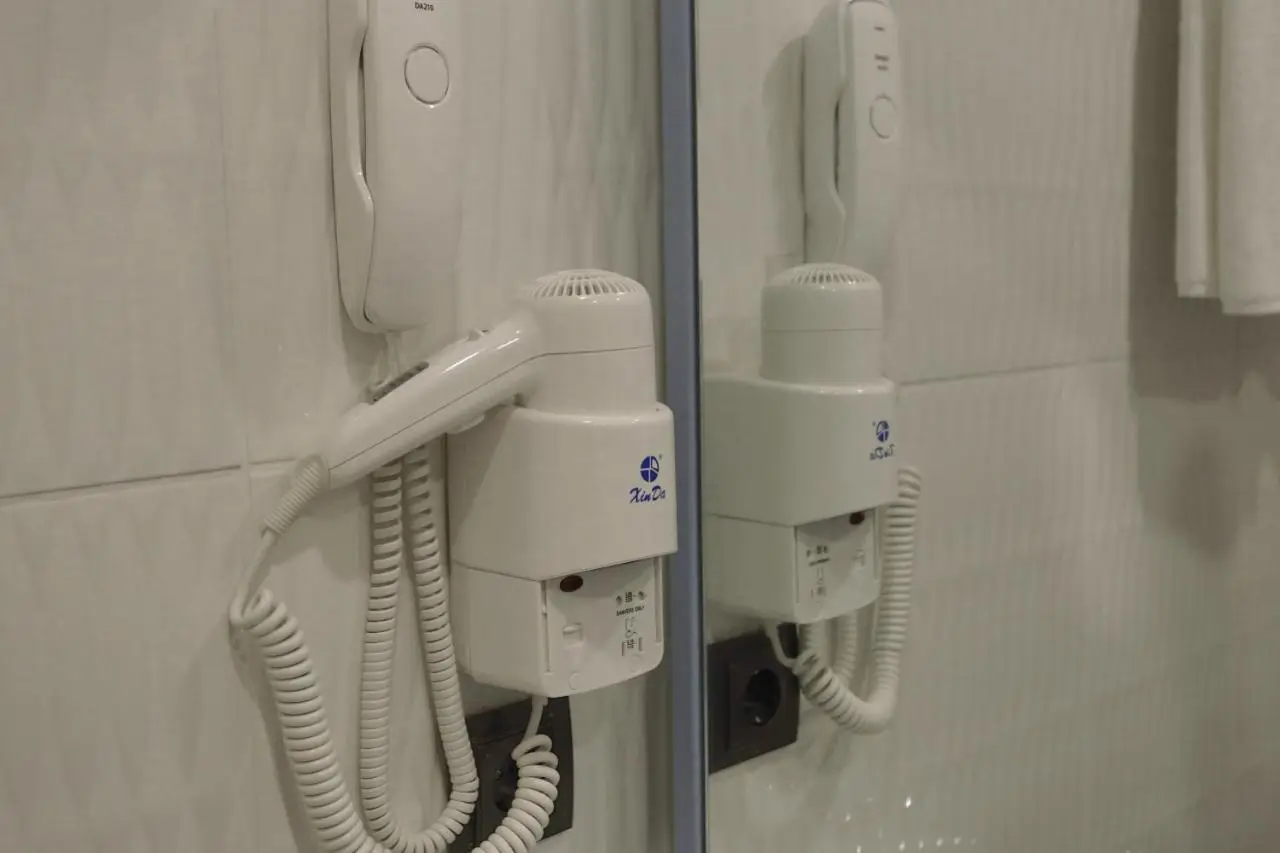 Just Inn Hotel