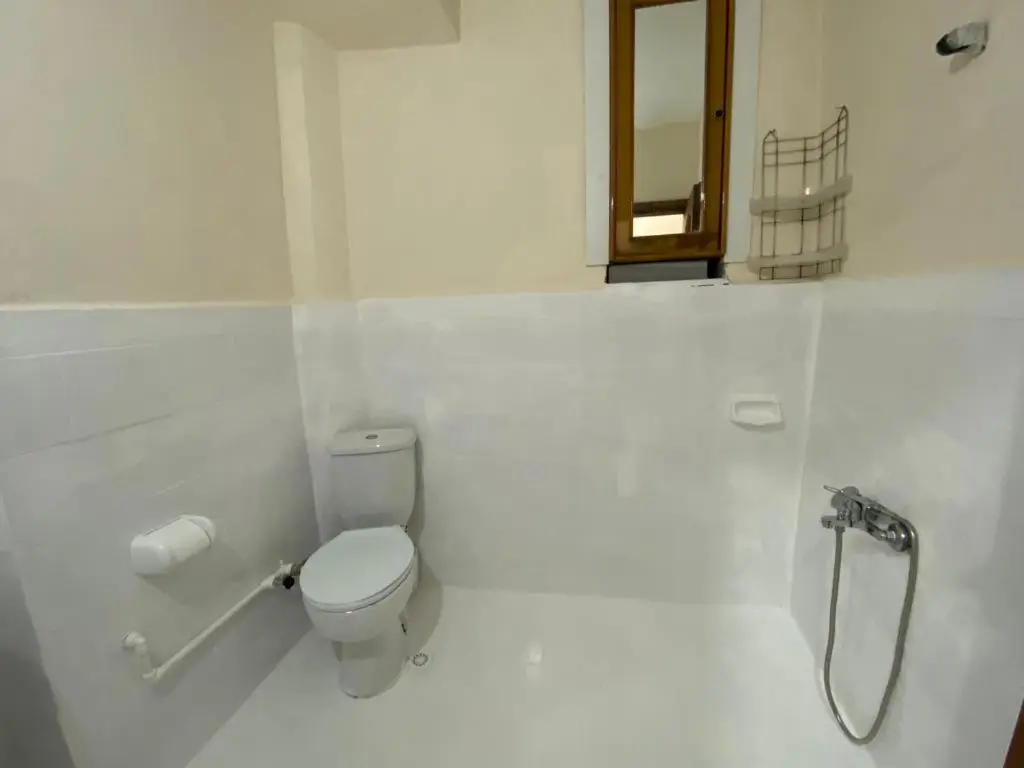 2 bedrooms central area located appartment 2 floor