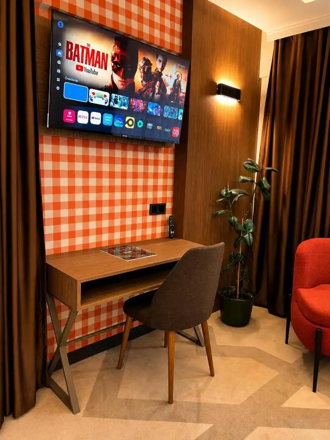 Lumiera Suites Hotel