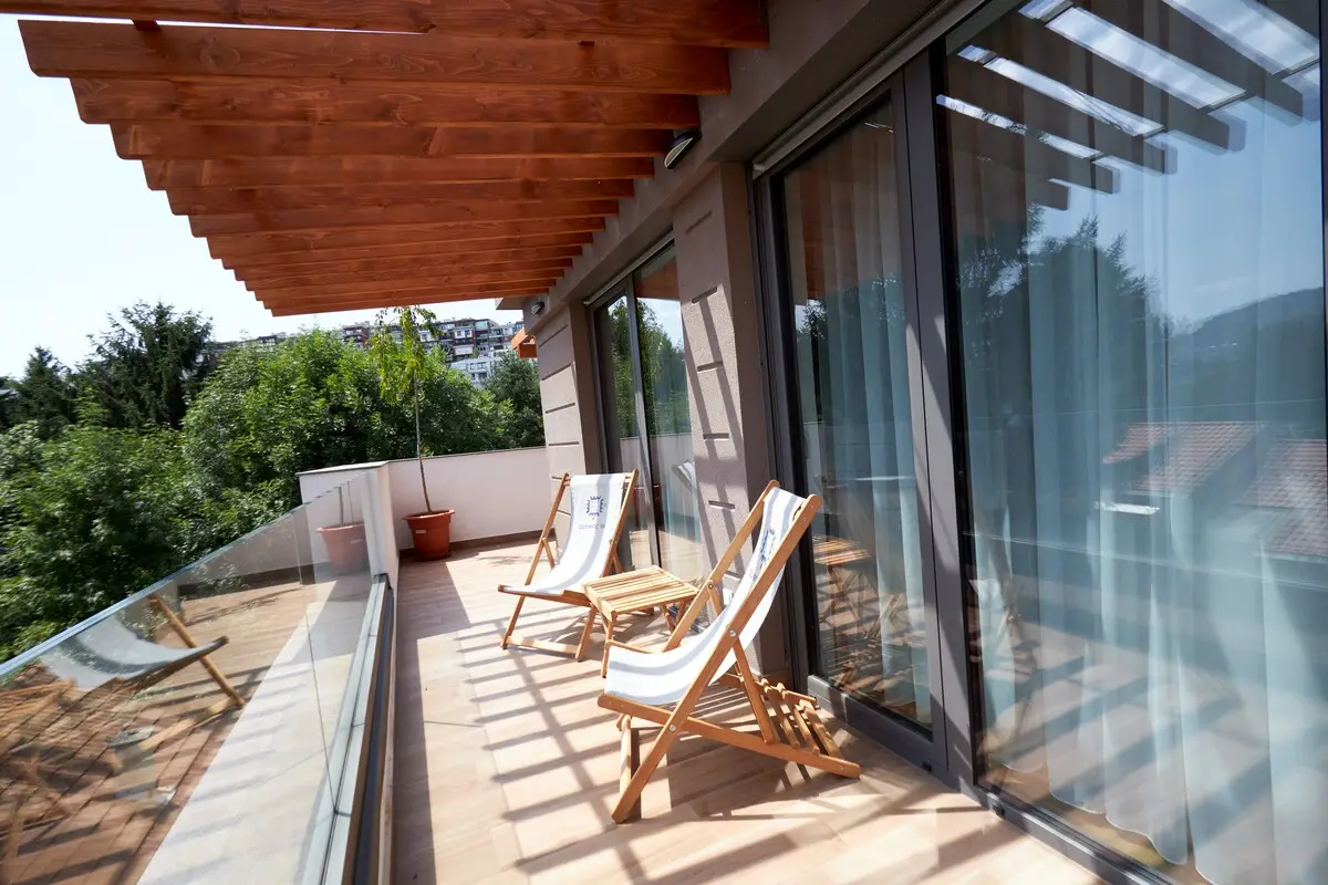 Olympic 84 outdoor Jacuzzi three bedroom apartment