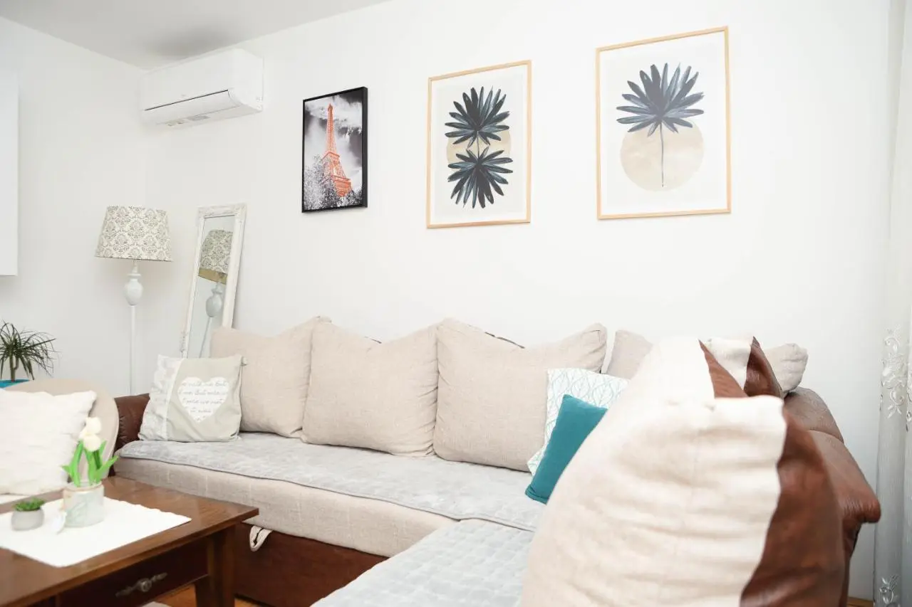 Ellena apartment