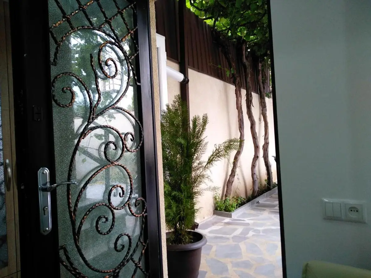 Old City LG Apartments