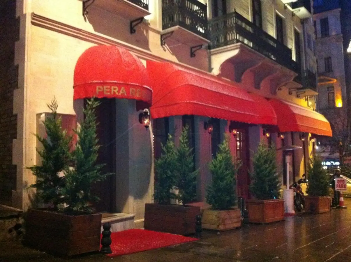 Pera Residence