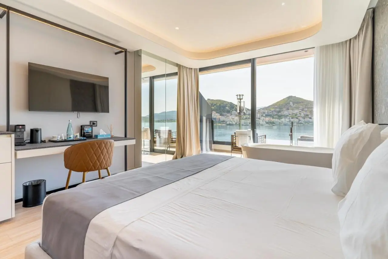AlYACHT Premium Hotel
