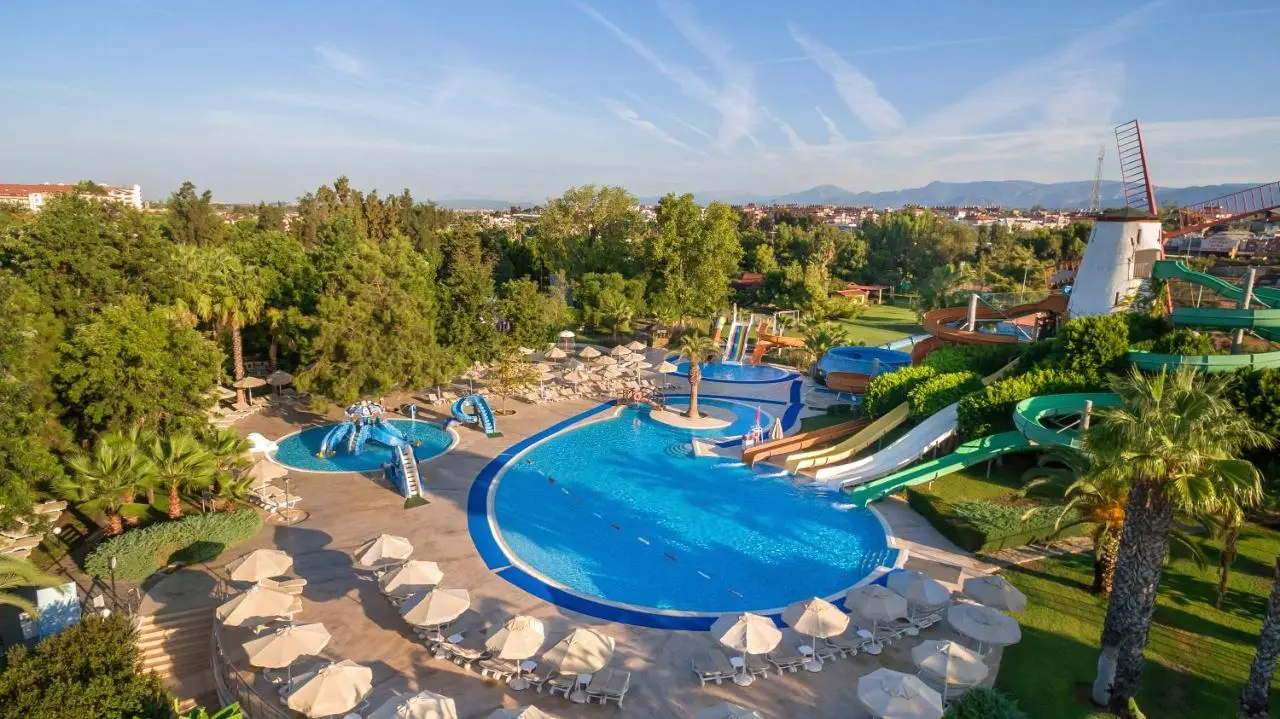 Starlight Resort Hotel
