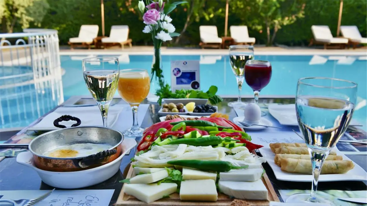 Renka Hotel & Spa