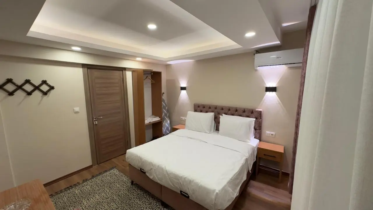 Golden Tulip Suite Apart