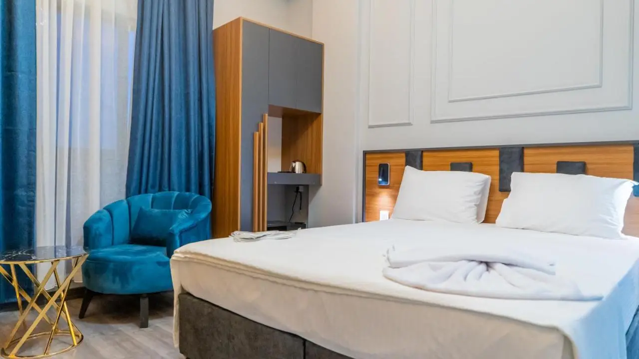 GRAND MOON HOTEL