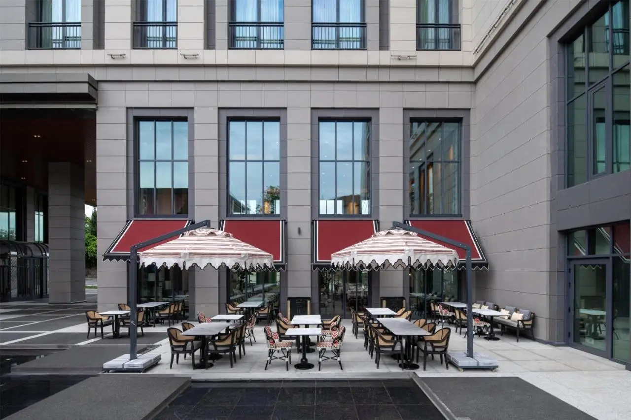Altunizade Suites Istanbul, Curio Collection By Hilton