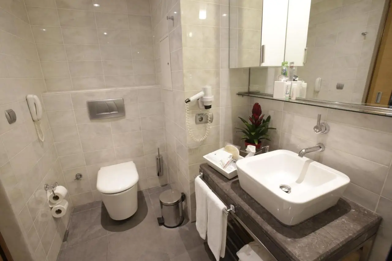 Housez Suites & Apartments Special Class