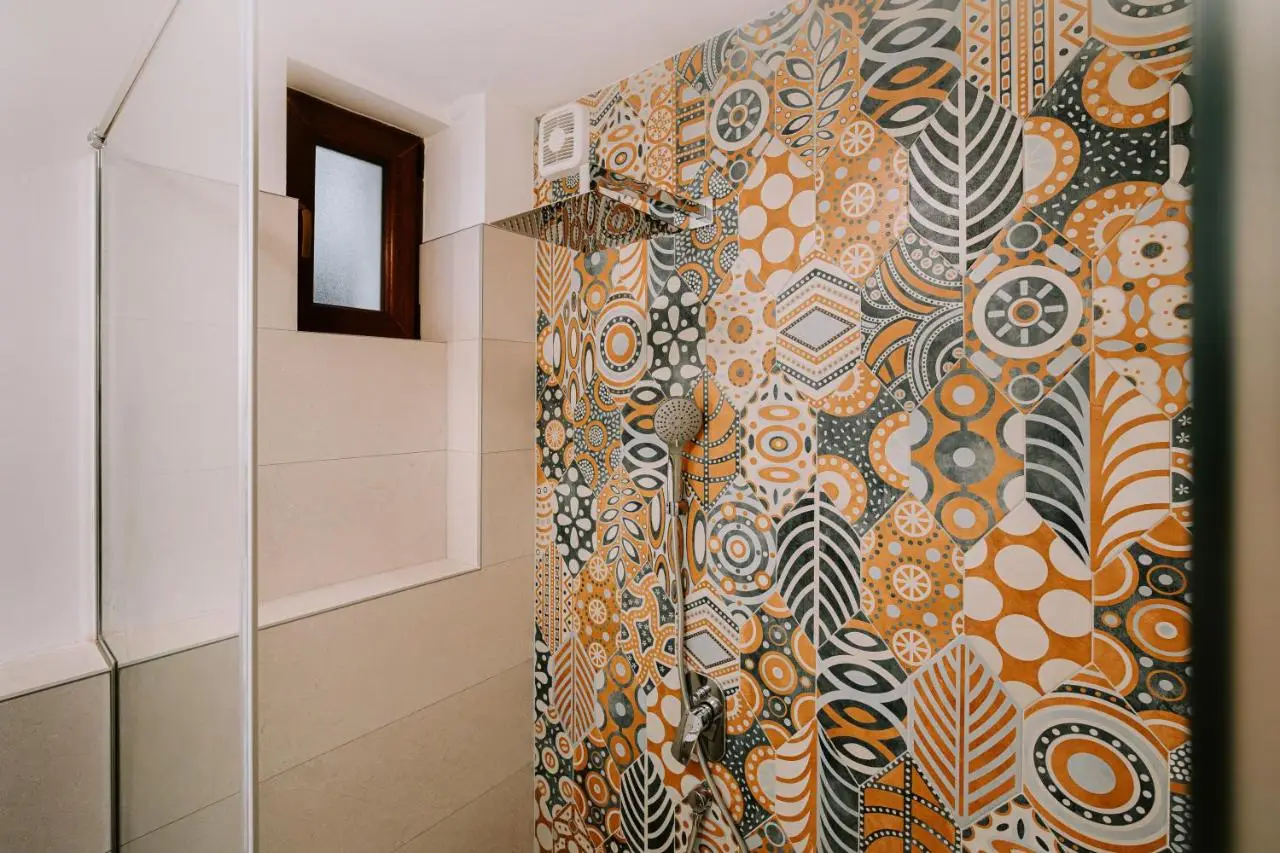 Apartment Jutro with free private parking-garage