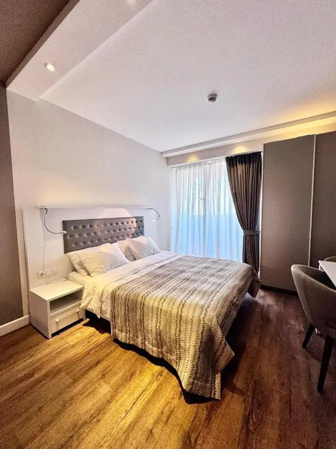 Sunshine Signature Apartments in Alliance Palace